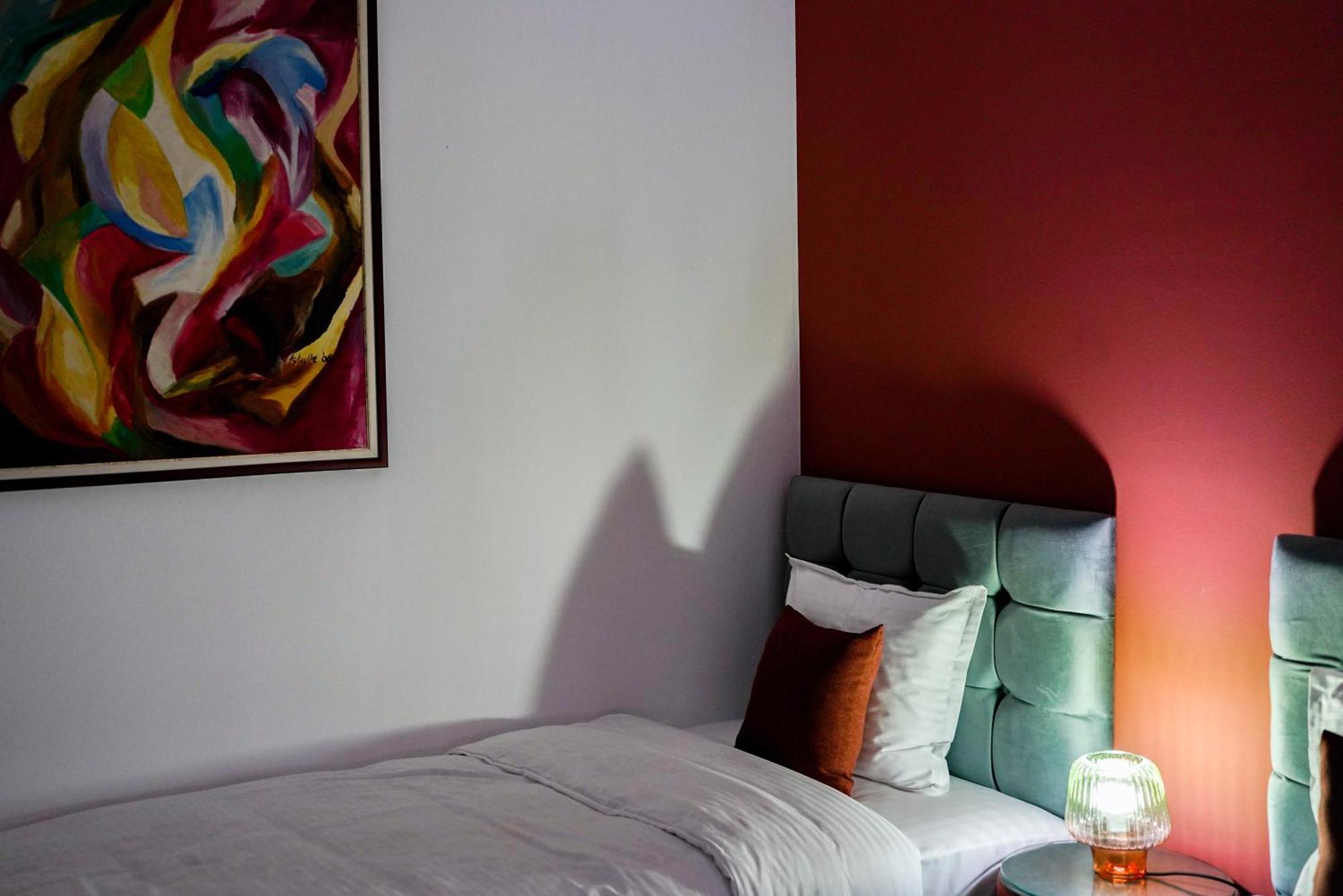 Ten Guest House Pristina Esterno foto